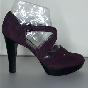 Marc Fisher Suede leather platform shoes